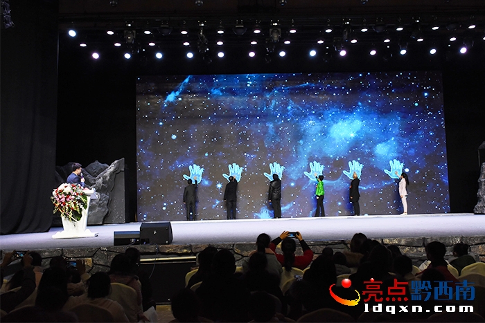 爱家读书刘旭静抖音号,爱家读书创始人刘旭静视频