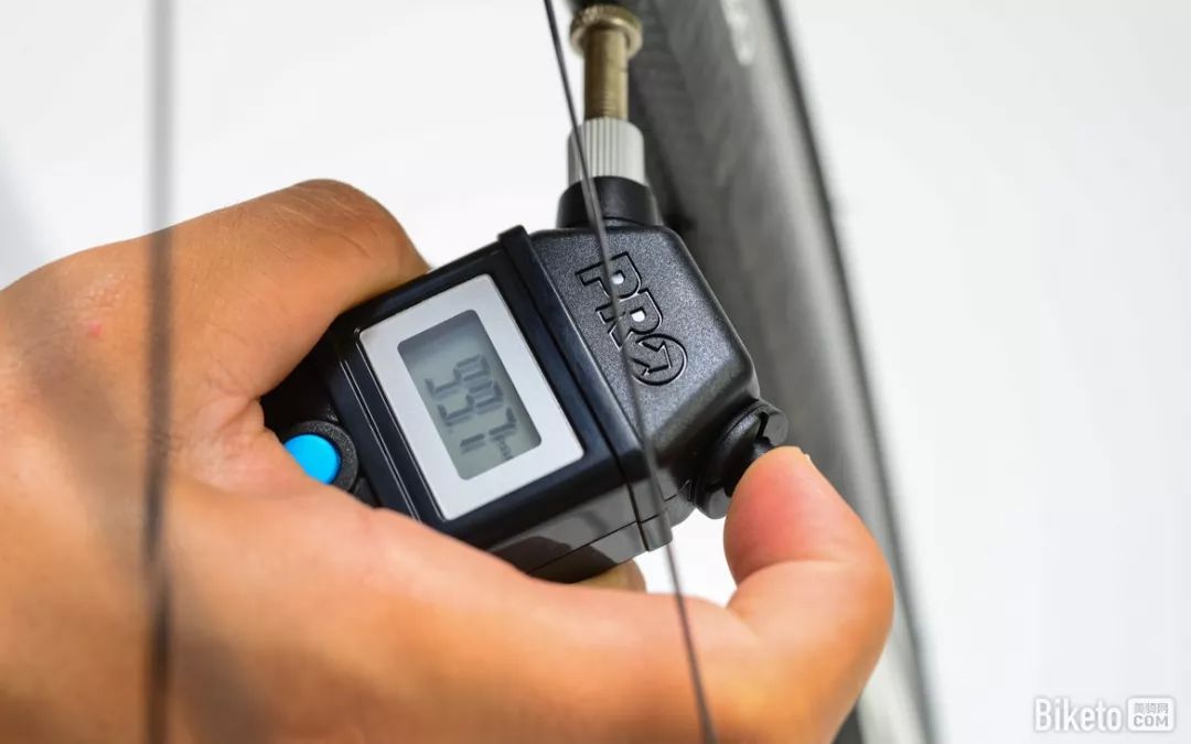 电子气压计正确使用方法,便携气压计