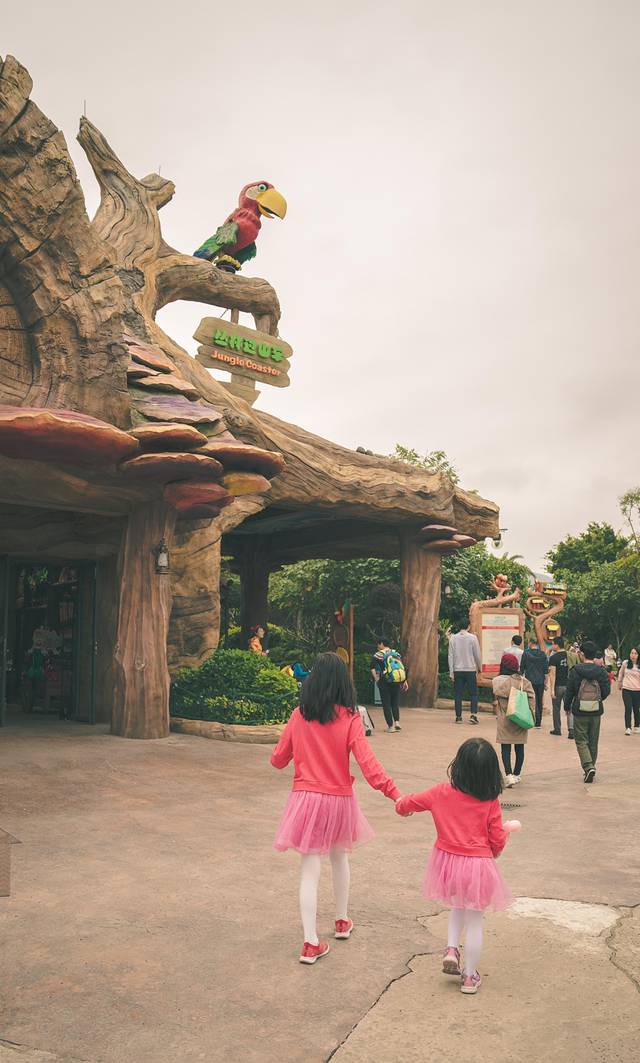 长隆海洋王国海牛馆探秘,珠海长隆海洋王国海底夜宿