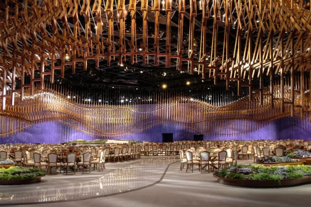 前院办婚礼后院摆酒席,这才是婚礼真正应该有的样子