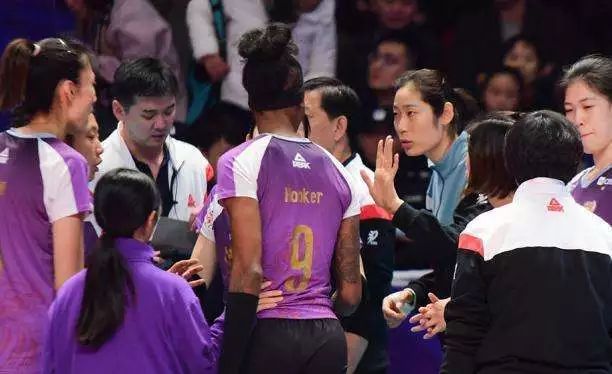 天津女排垫脚事件,天津女排连续作战四个客场