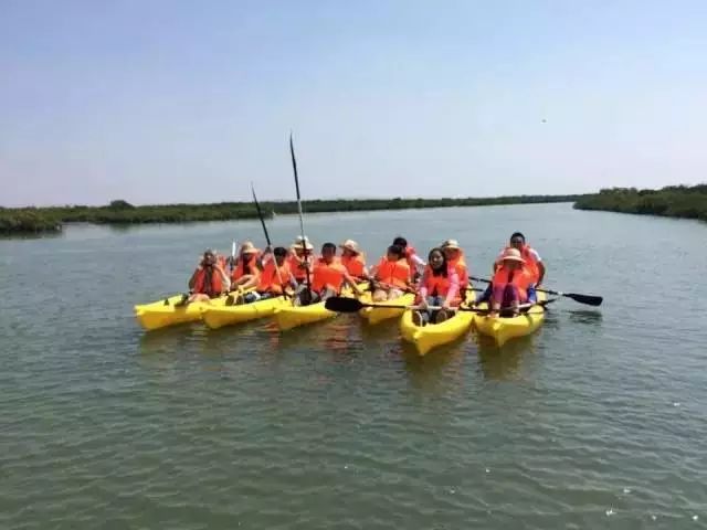 七彩贝丘湾海滩,七彩贝丘湾攻略