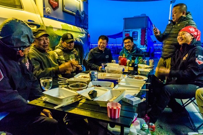 旅美速腾d-max豪情者四驱越野房车,旅美速腾房车俱乐部穿越无人区