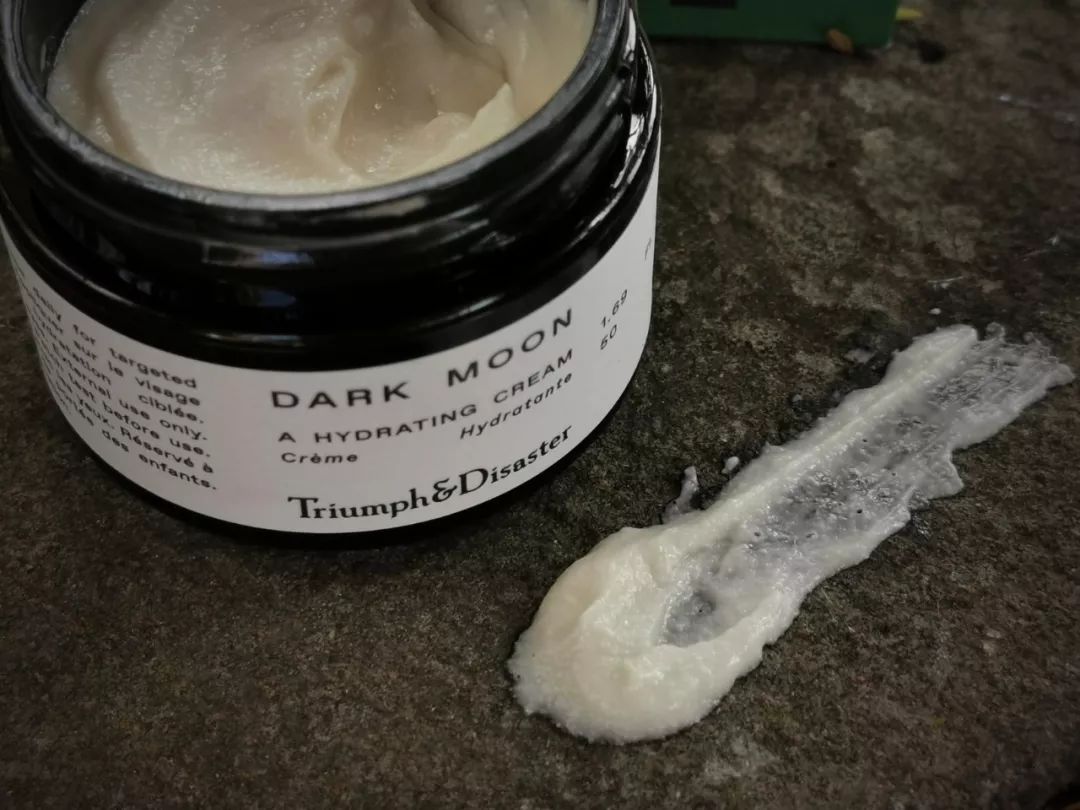 晚上应该是男人最忙的时候,晚上才是男人独处的时间