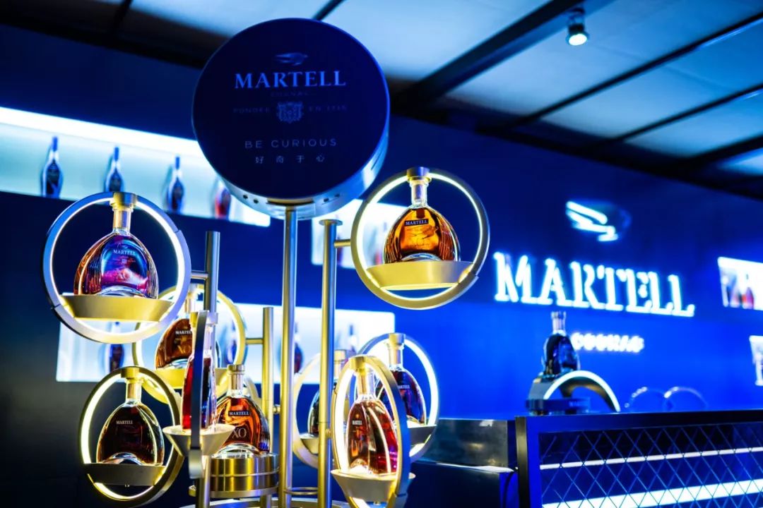 这些名流明星办的派对，也太惊人了吧