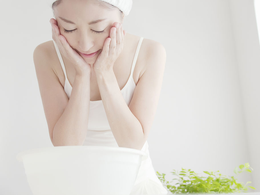 身体乳液与润肤露区别,润肤露和润肤霜有什么区别