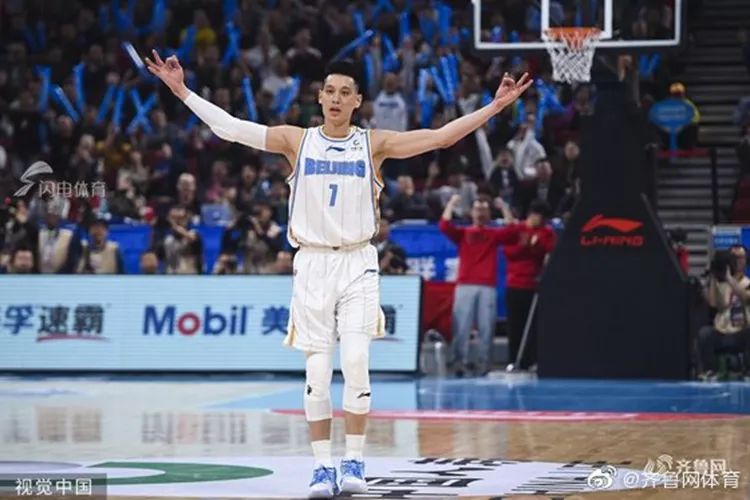 体坛快车丨昔日鲁能球员转会上海上港柯洁发微博庆祝期末没挂科