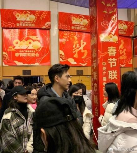 今年春晚“流量”多，看之前记得将这条“认脸”科普贴转给你爸妈