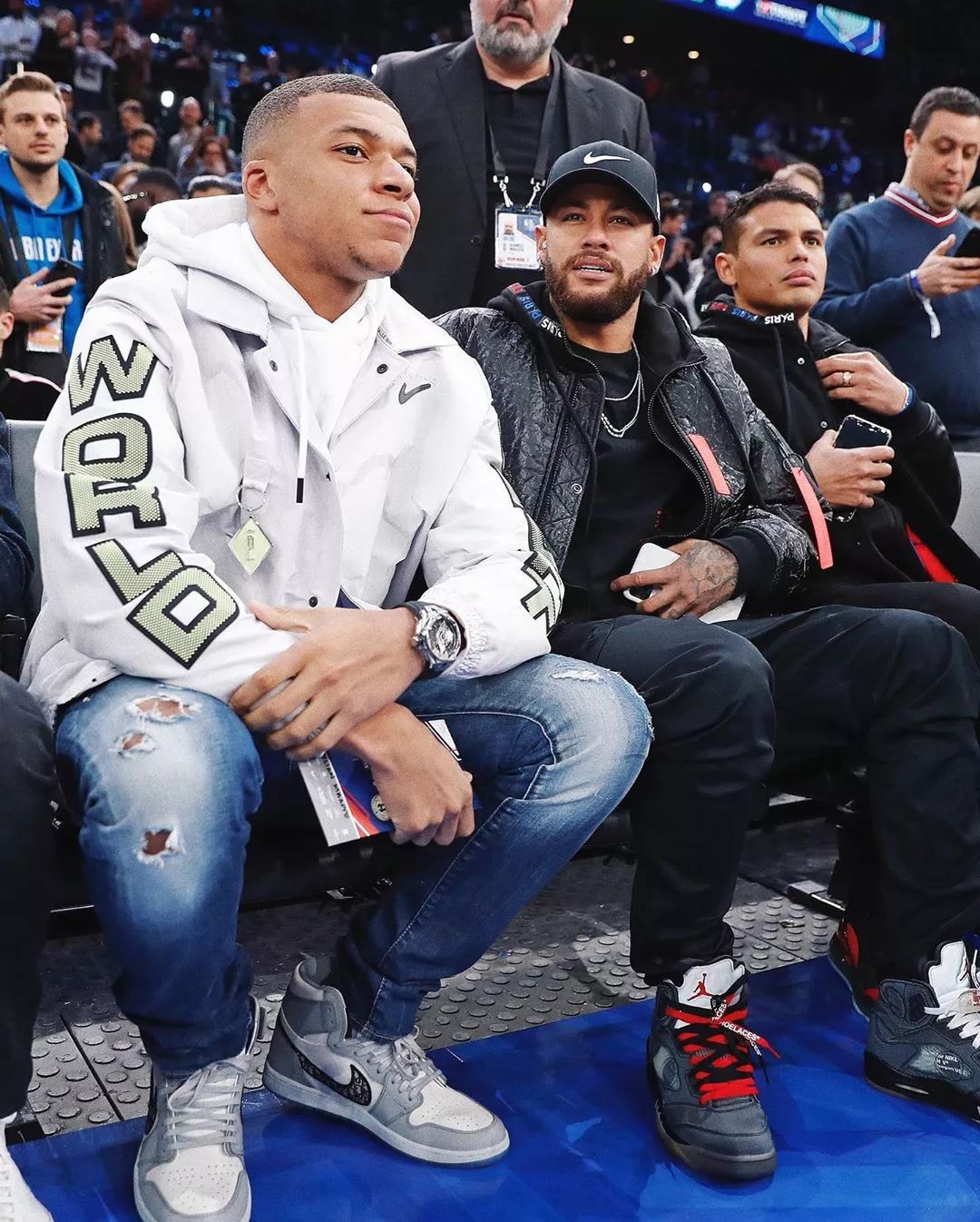 姆巴佩和内马尔的足球鞋是什么,2018世界杯决赛姆巴佩上脚球鞋