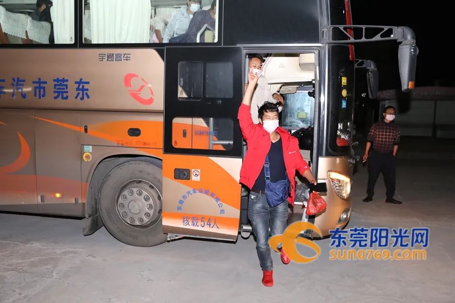 东莞市专车专列,直击各地春运返程现场