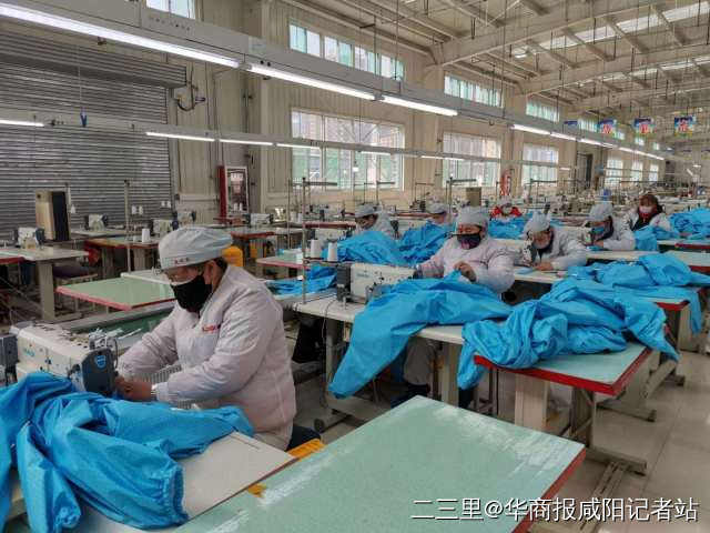 向咸阳抗疫一线工作人员致敬,咸阳医护连夜奔赴西安支援抗疫