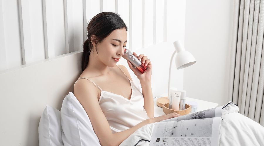 出门的时候一定要好好戴口罩,这个春天护肤不用愁