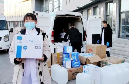 大庆一家本土药房的“八次捐赠”