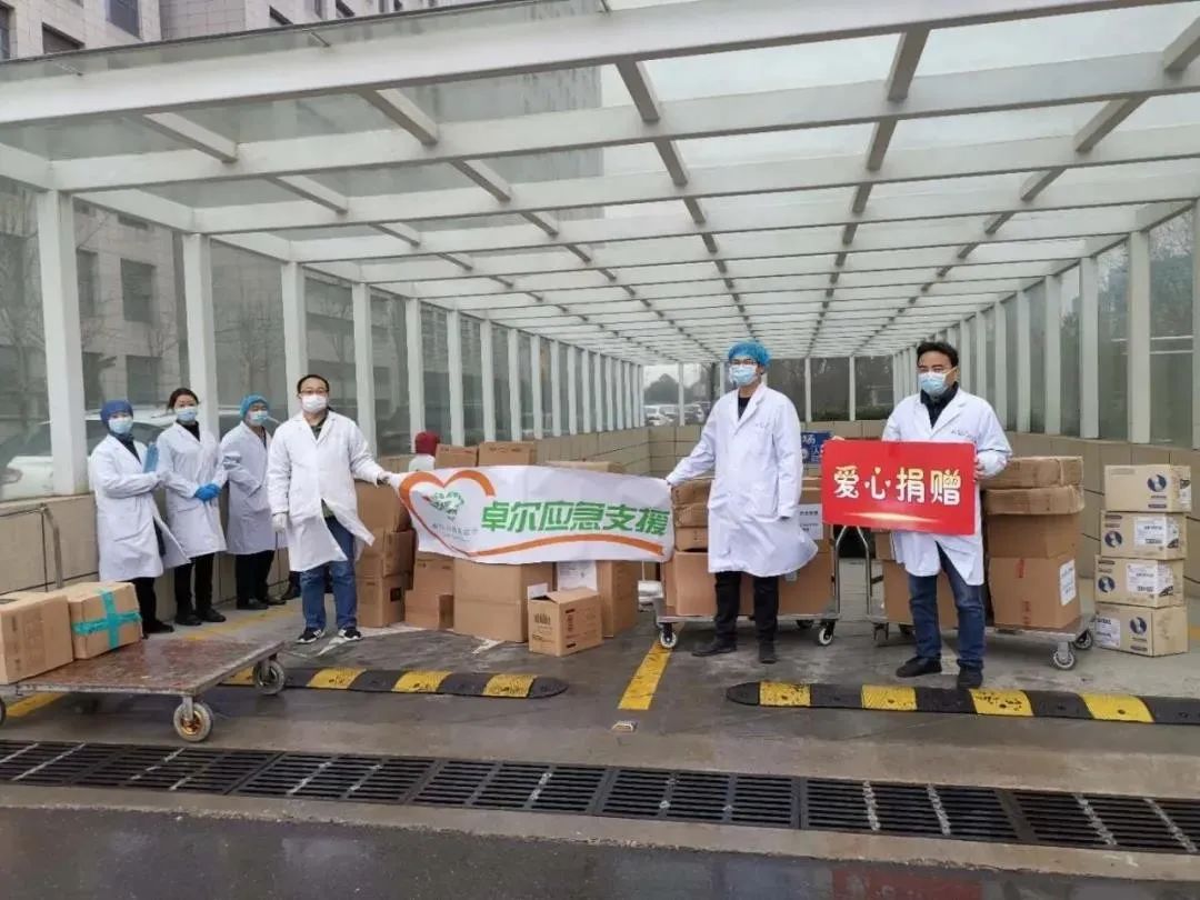 阎志在三里畈捐了什么,湖北首富阎志的事迹