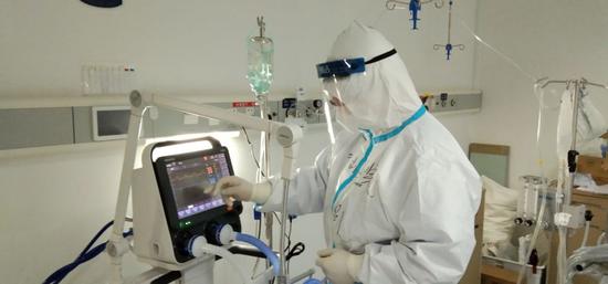 落日余晖的医生照片,落日余晖医生照片背后的故事