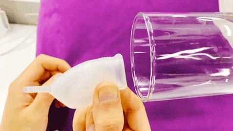 比棉条还好用的姨妈神器：如何把一个杯子放进身体？