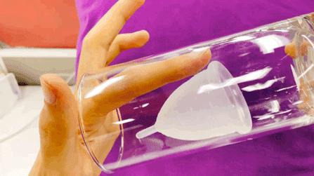 比棉条还好用的姨妈神器：如何把一个杯子放进身体？