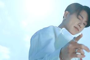 寻香|五彩斑斓的黑算什么，来见识一下五光十色的白