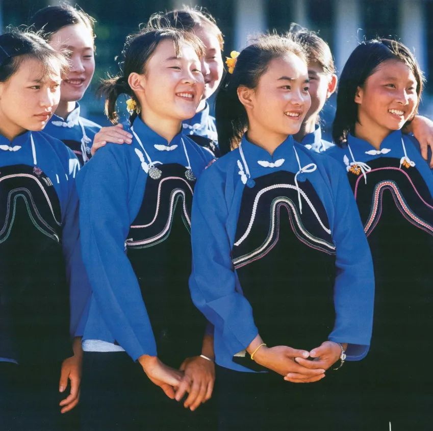 三月三穿什么民族的裙子,三月三民族服怎么穿