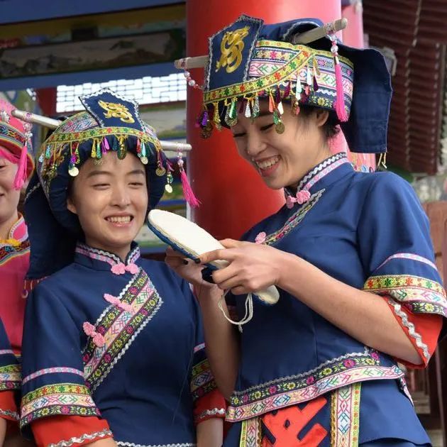 三月三穿什么民族的裙子,三月三民族服怎么穿