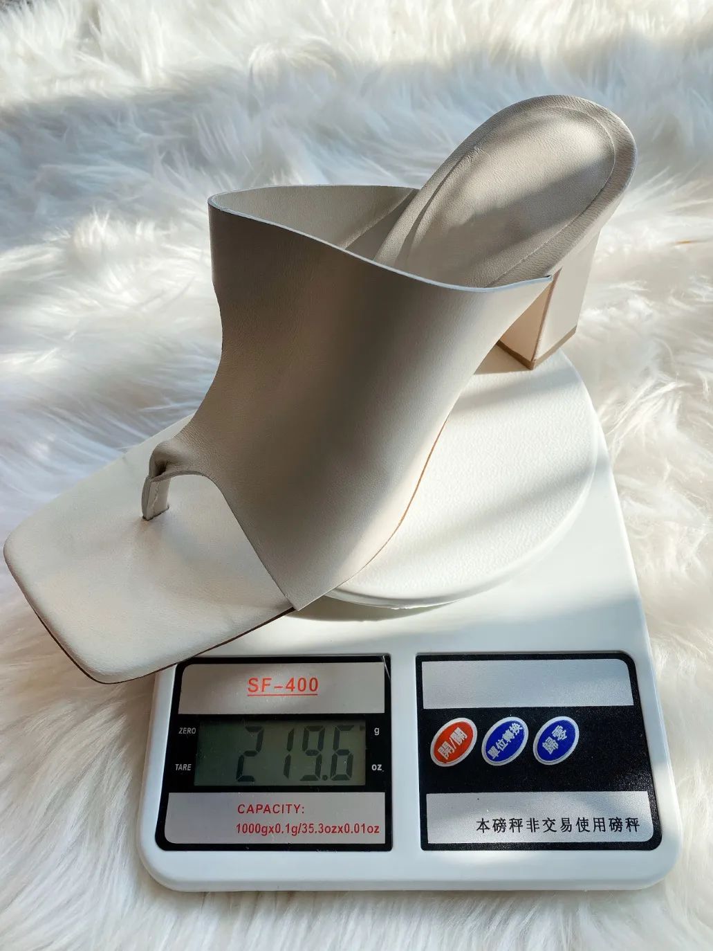 我花十分之一价格在ZARA买到BV相似款，真的好穿吗？