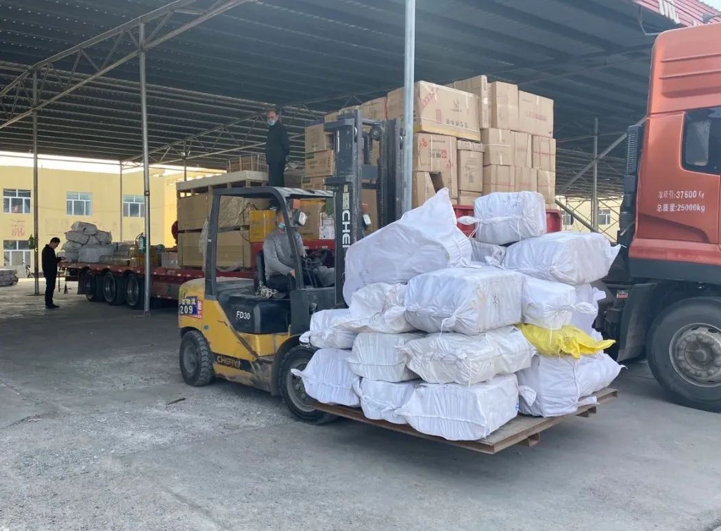 20家托运部一片繁忙