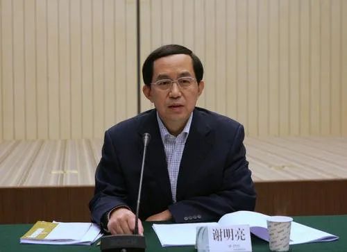 大搞权色交易，栽了