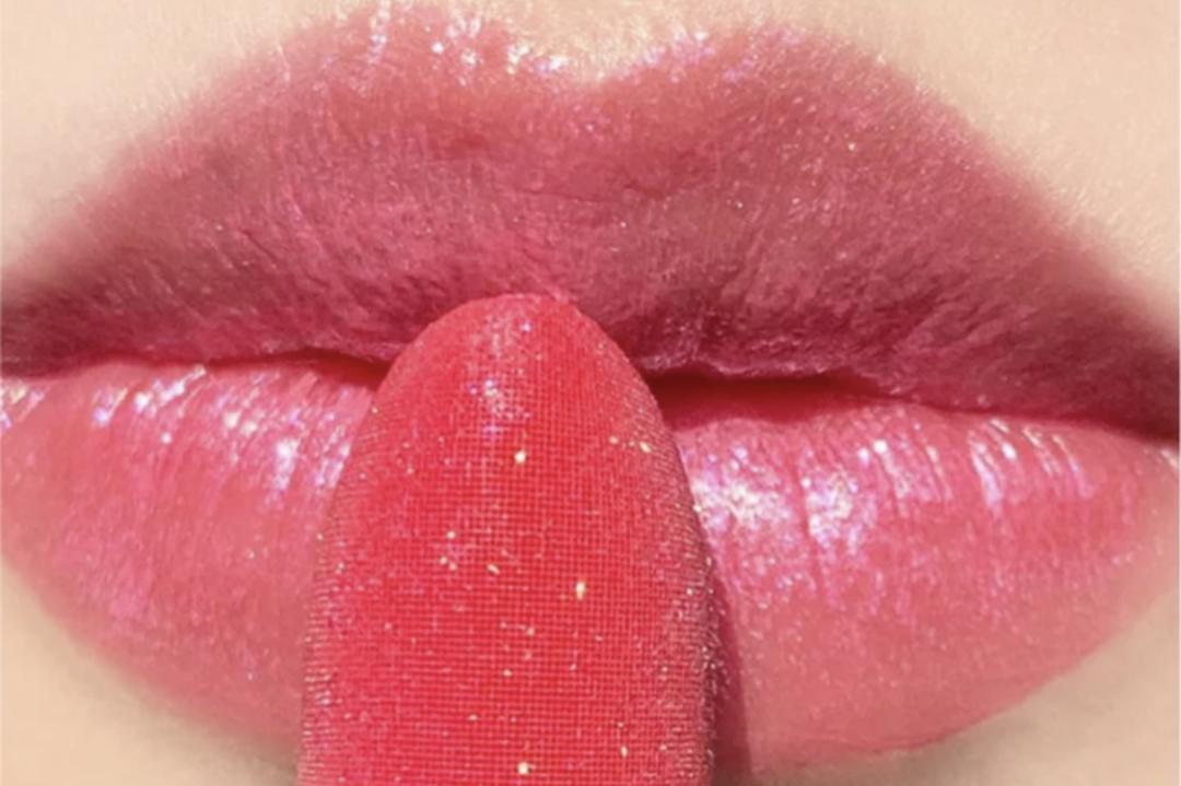 2018年王一博粉红色眼影,快来get王一博同款色号