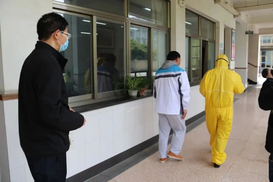 学校防疫知识培训拉开新学期序幕,开学步入快车道防疫细节需知晓