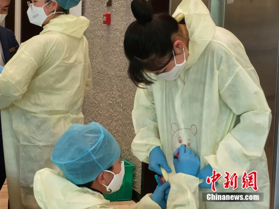 抗疫期间医护人员回家,抗疫白衣战士被隔离