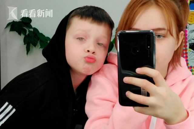 女孩怀孕8个月做剖腹产,年纪很小的女生怀孕后剖腹产