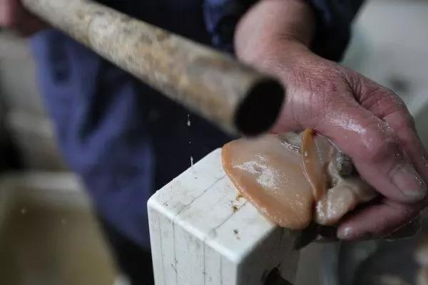 四月蚌的正宗做法,田螺河蚌的正确吃法