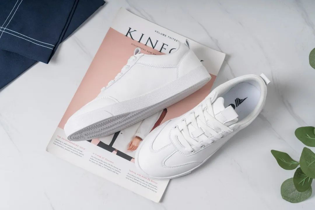 什么牌子小白鞋比较耐穿不累脚呢,小白鞋哪个款好穿舒服耐穿