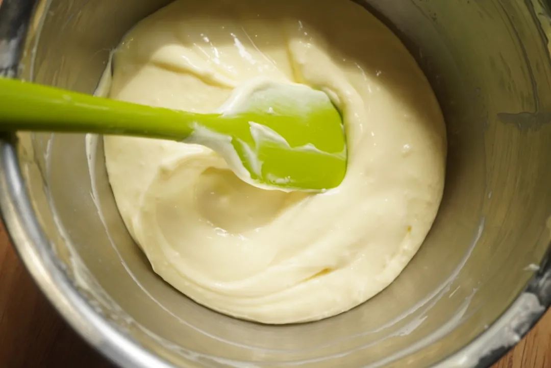 电饭锅芝士蛋糕最简单的做法,教你做现在超火的芝士蛋糕