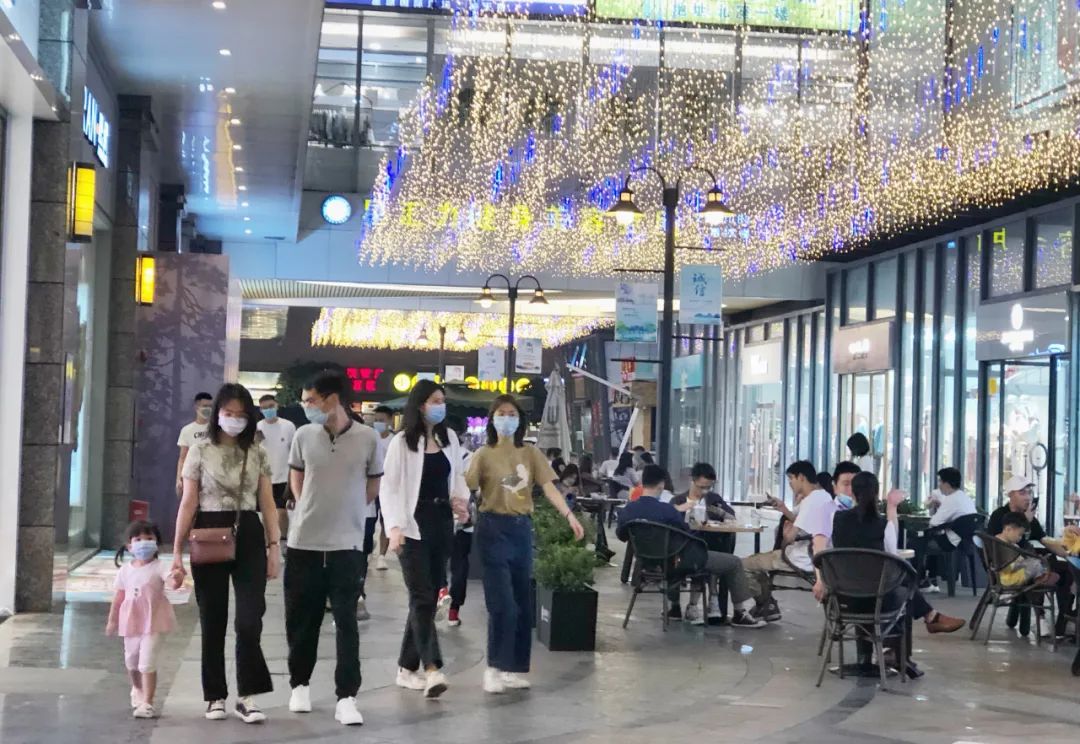 肇庆端州夜生活,肇庆鼎湖莲花镇夜生活