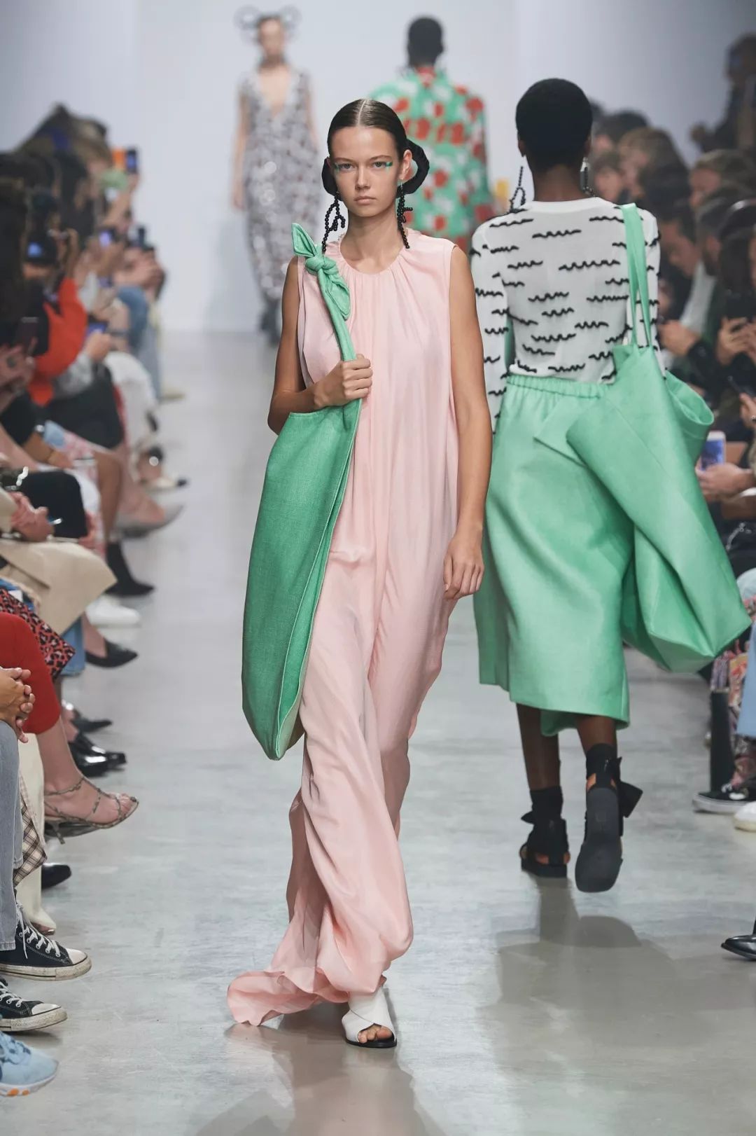 色彩趋势｜2020十大流行色彩趋势与搭配指南