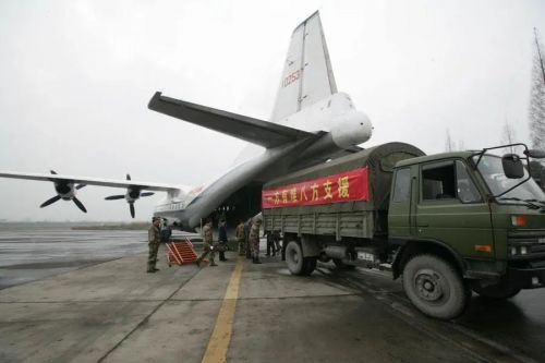 纪念5.12汶川大地震日记,回忆5.12汶川地震救援飞机集锦