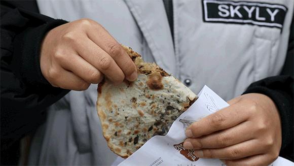 来昆明要吃什么东西比较好一点呢,去云南昆明必须吃什么