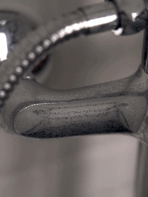 花洒一键除垢怎么用,自动除垢的花洒好用吗