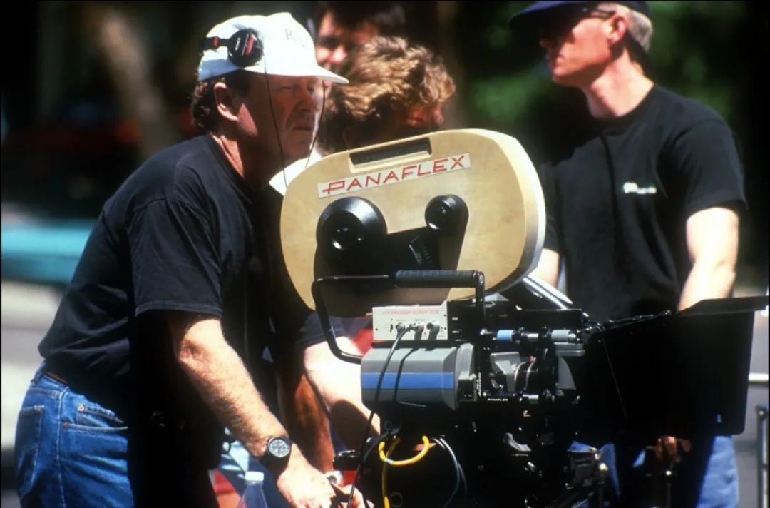 教科书般的公路片，看过的都对女主念念不忘