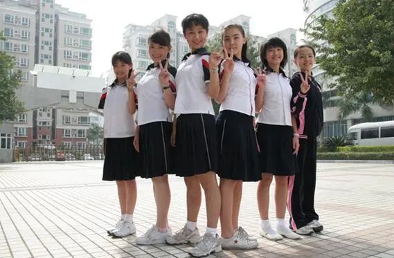 赠书|图书总销量2亿册，她比爸妈更懂青春期的孩子