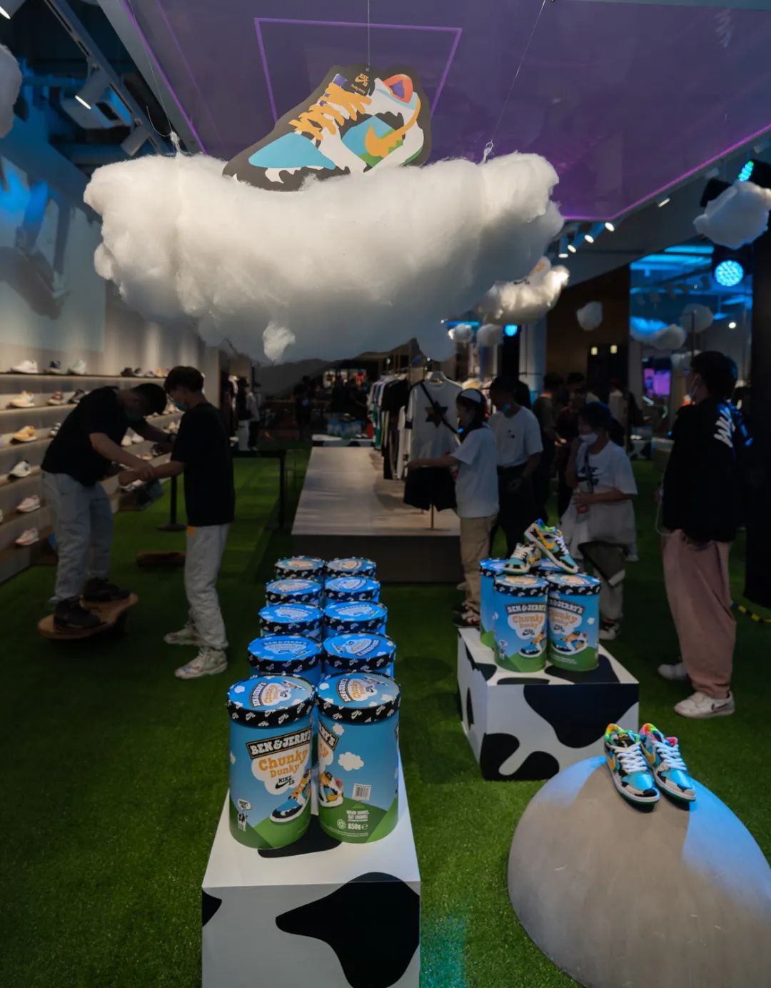 杭州FOSS发售年度理财产品？NikeSBxBenJerry’s合作款为何被炒出天价