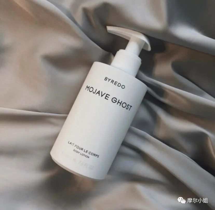 澶忓浼戦棽琛ｆ湇,澶忔棩8浠跺