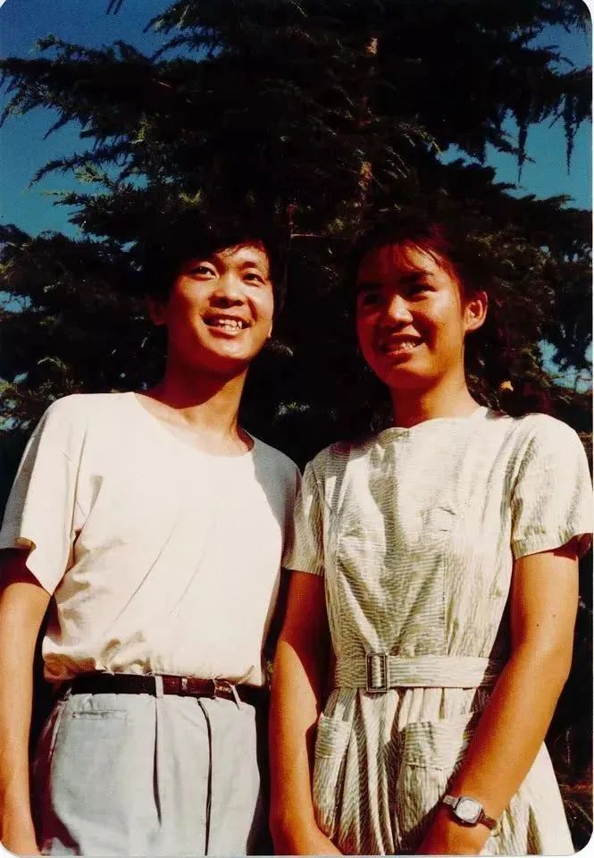 骆一禾最经典的10首诗,骆一禾诗解析