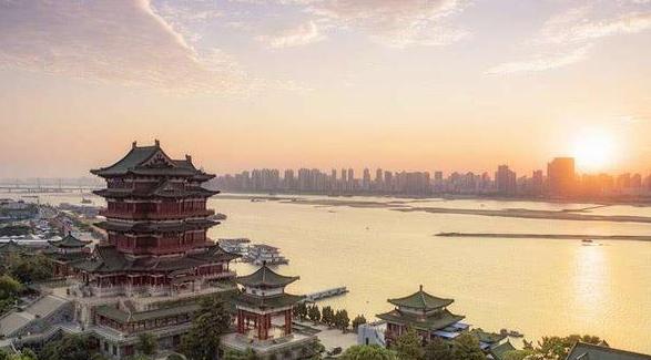 南昌特点小吃一条街在哪里,南昌老字号的特点小吃