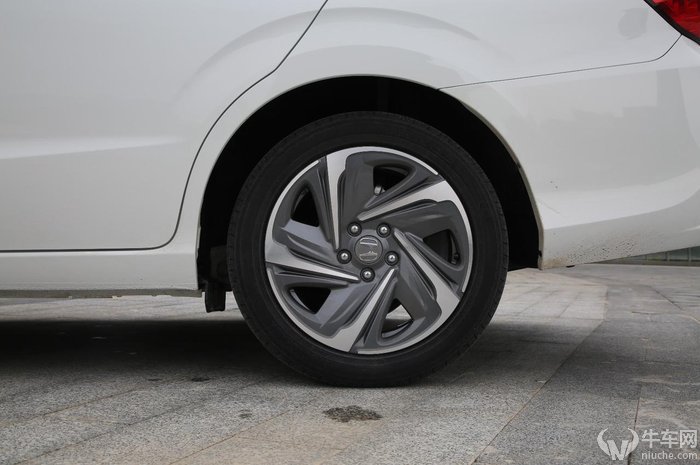 广汽本田凌派2019180turbocvt舒适版,试驾新款本田凌派锐混动