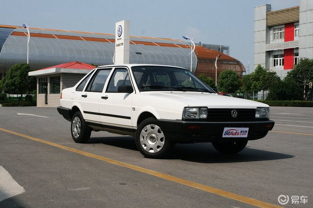 一代经典11年情怀老车桑塔纳,沉浸式体验老款大众桑塔纳