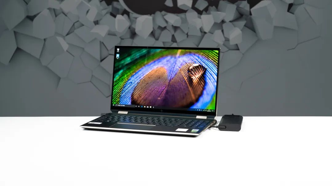 2千左右的触屏360翻转笔记本,360翻转笔记本推荐16.5英寸