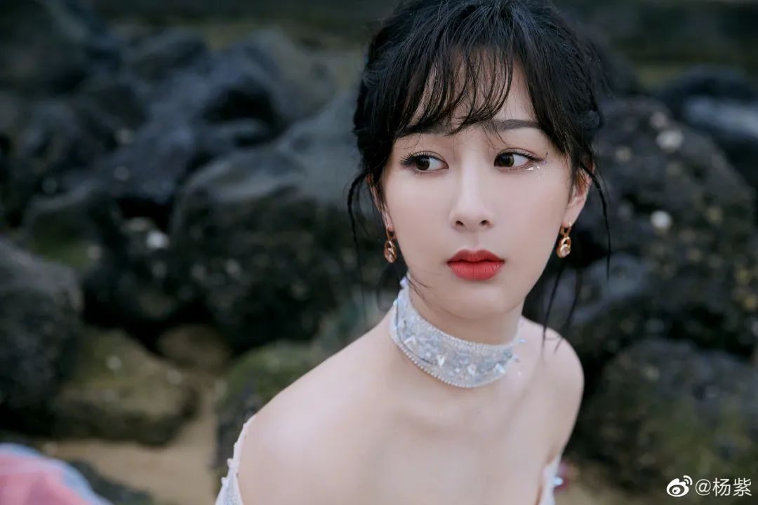 第一眼美女妆容可爱,第一眼美女惊艳妆容