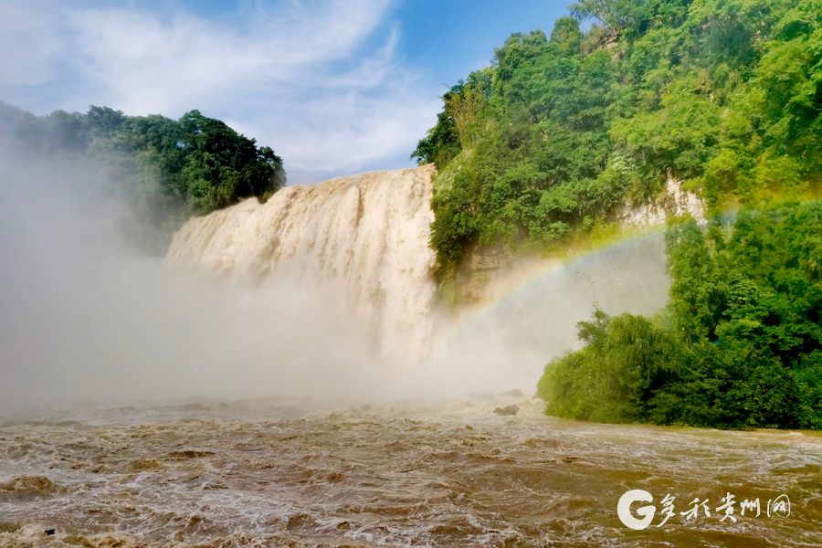 黄果树瀑布上游暴雨量,十月份的黄果树瀑布水流量大吗